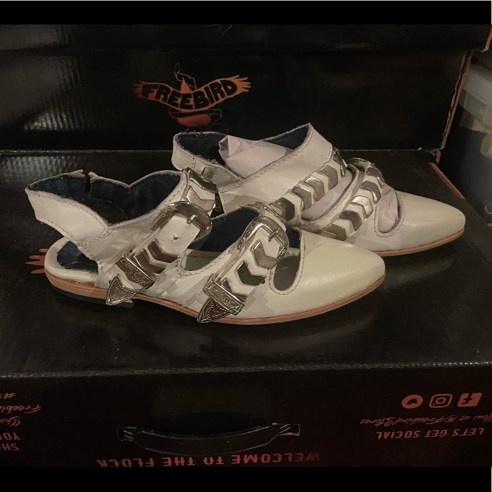 FB-ELVIS | Freebird Stores White 7.0